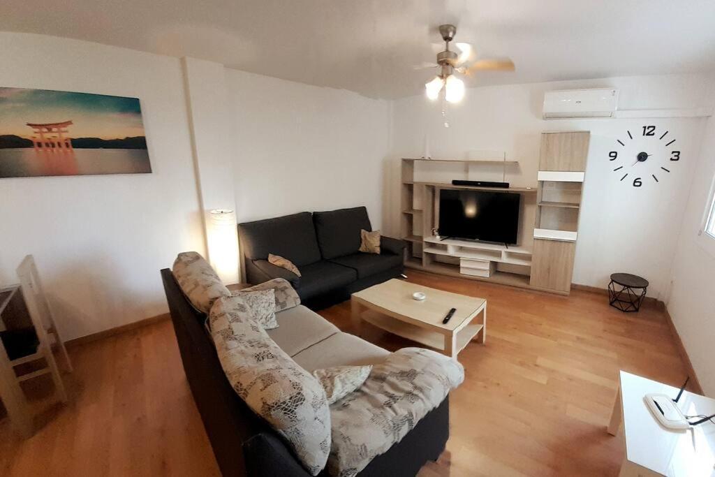 4F, Aire Acondic, 80M2, 2 Dormitorios, 4 Huespedes, Wifi Gratis La Linea de la Concepcion Exterior foto